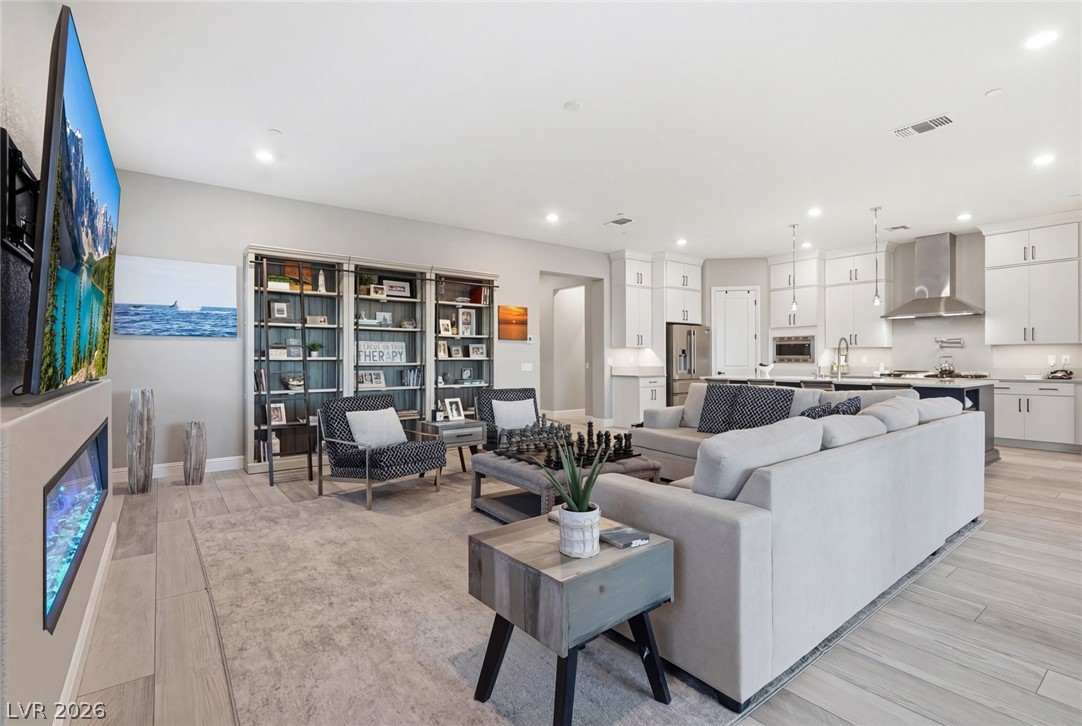 112 Springbough Lane