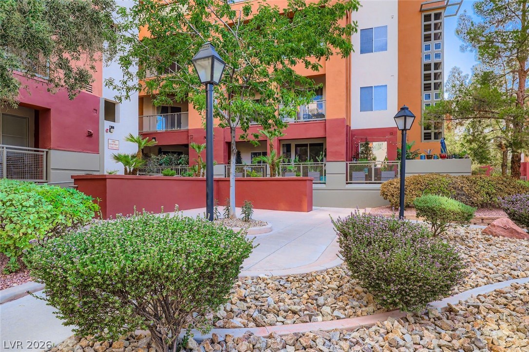 39 East Agate Avenue 208