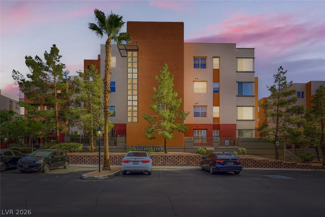 39 East Agate Avenue 208