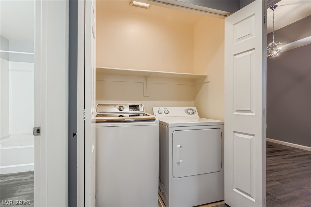 39 East Agate Avenue 208