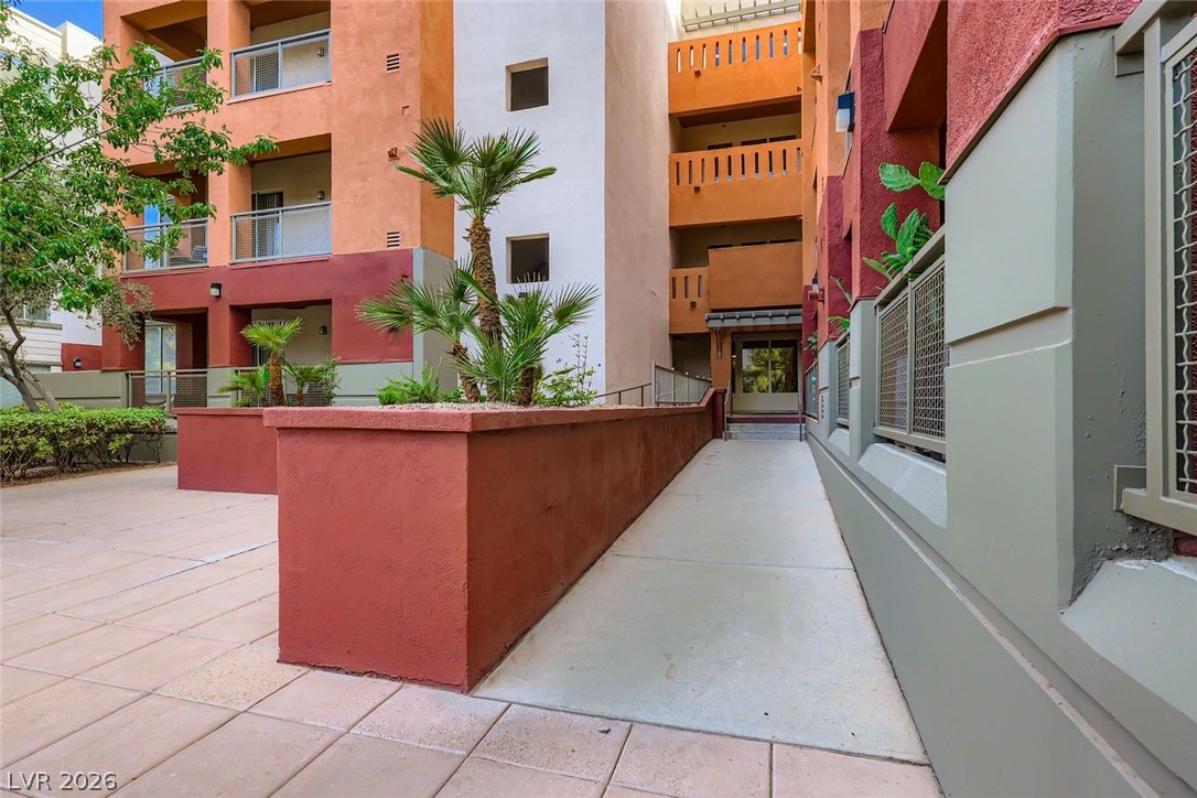 39 East Agate Avenue 208