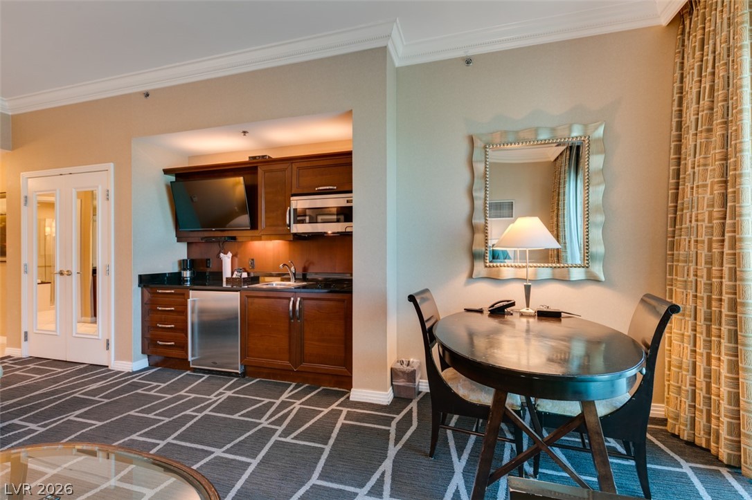 125 East HARMON Avenue 3707