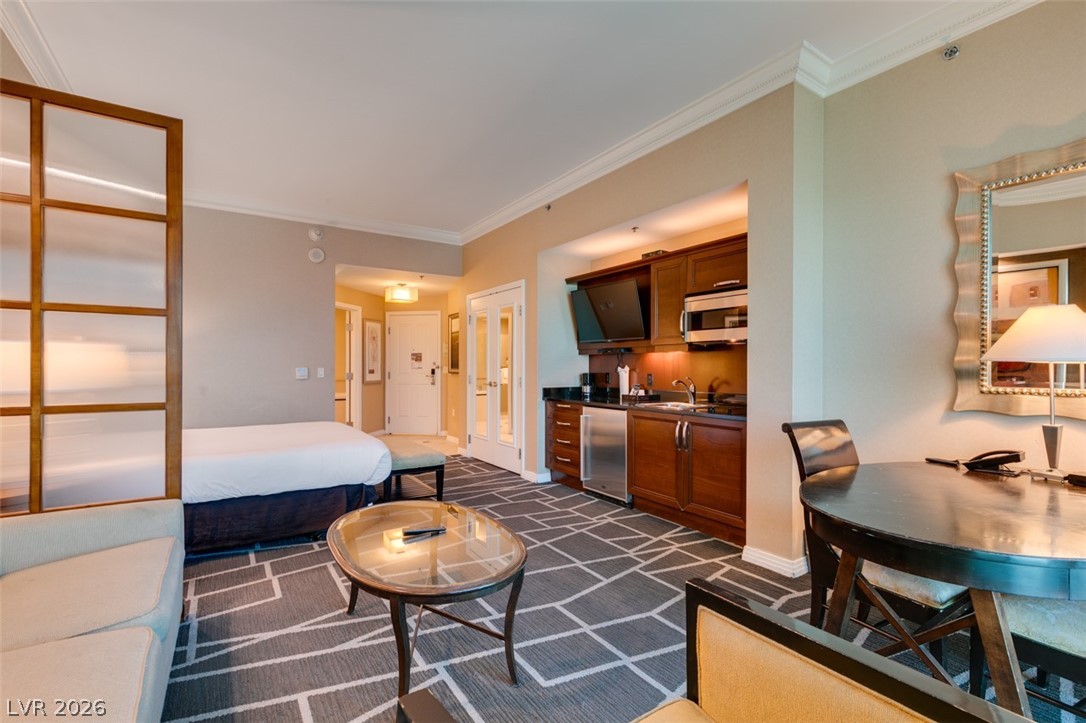 125 East HARMON Avenue 3707