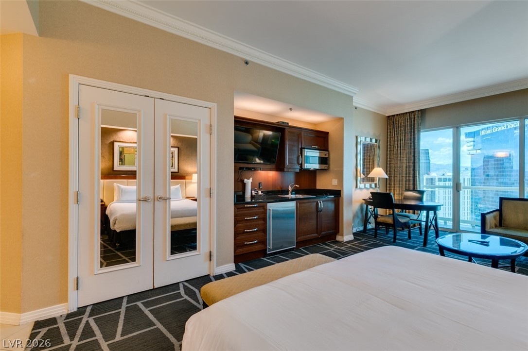 125 East HARMON Avenue 3707