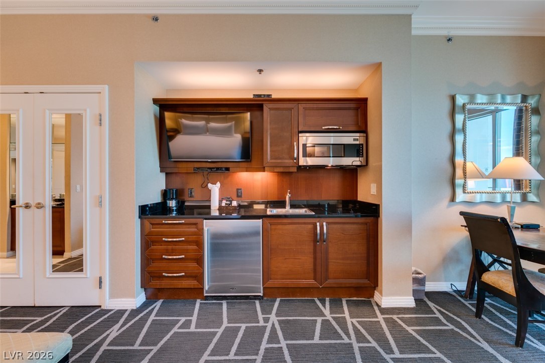 125 East HARMON Avenue 3707