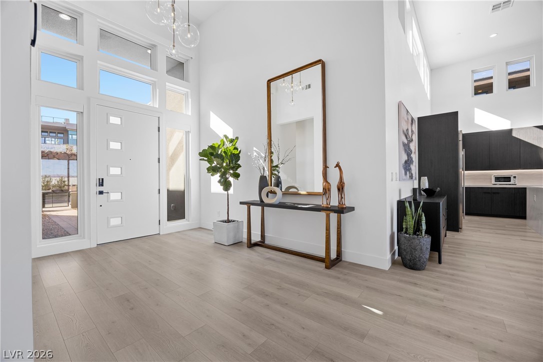 164 Vista Terrazza Street