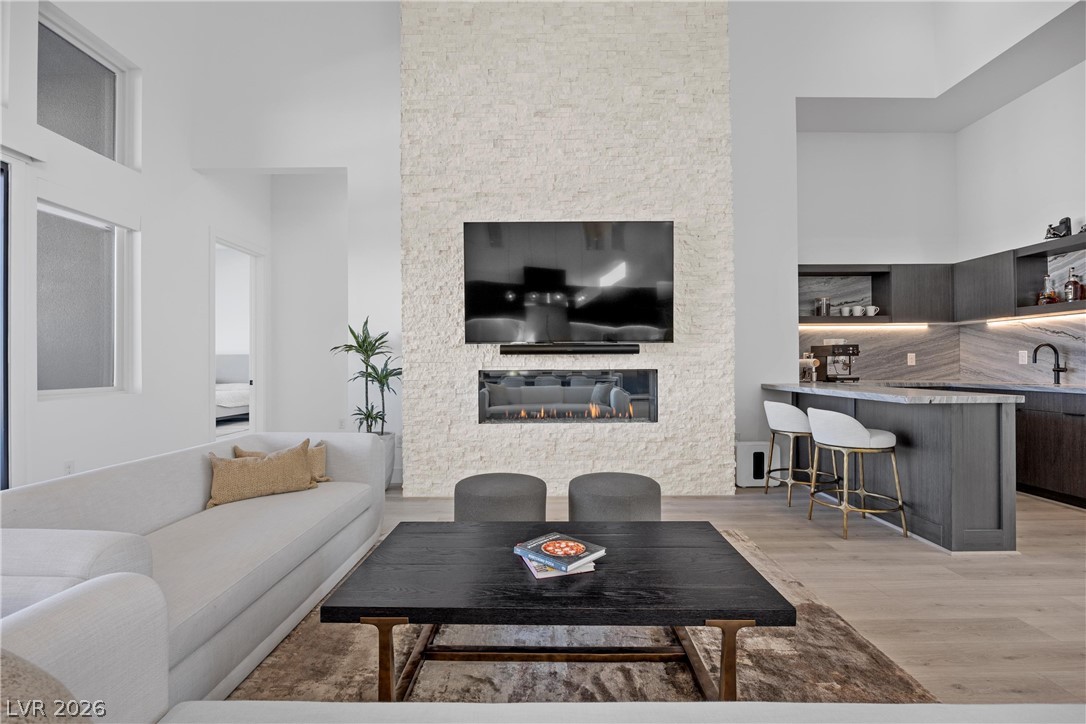 164 Vista Terrazza Street