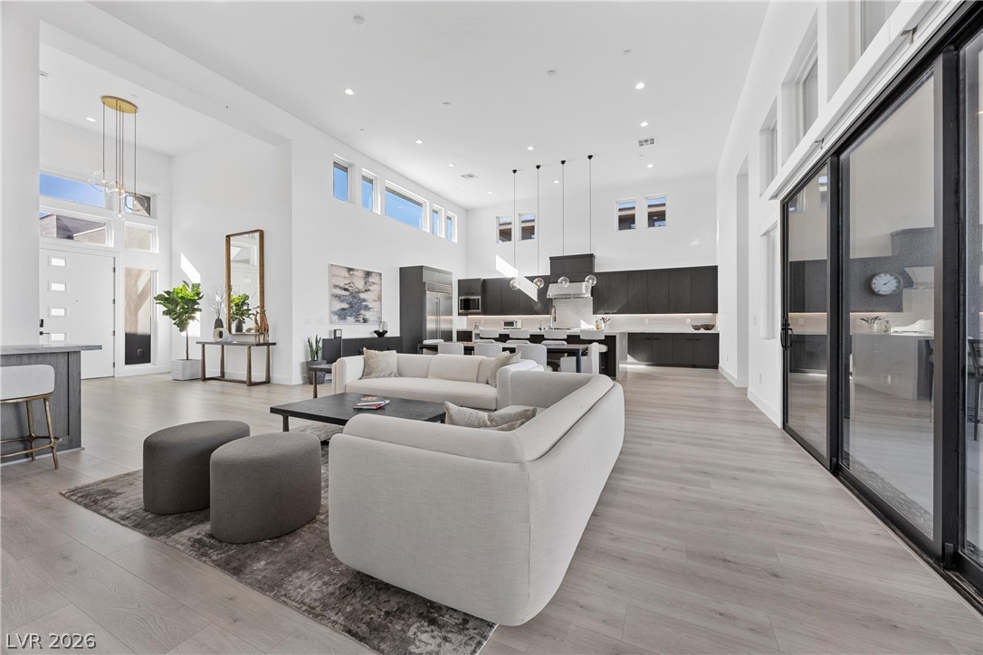 164 Vista Terrazza Street