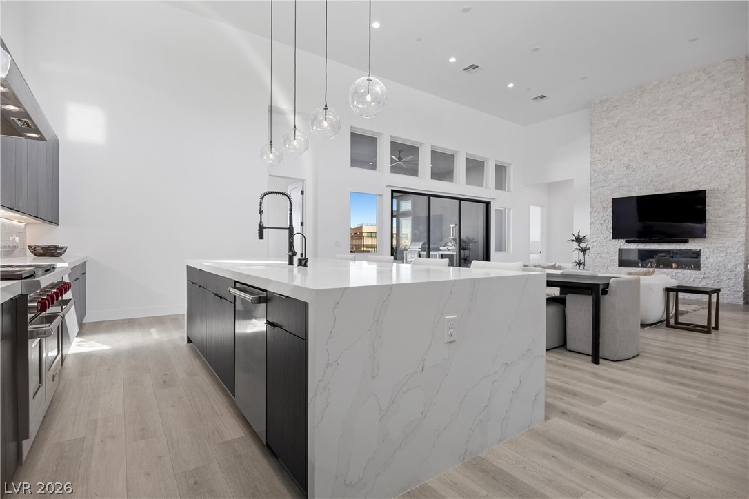 164 Vista Terrazza Street