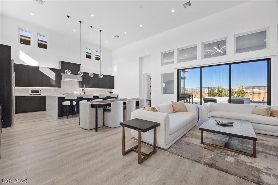 164 Vista Terrazza Street