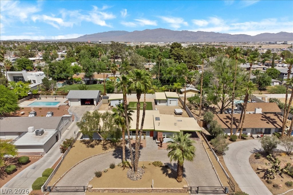 4016 Vegas Drive