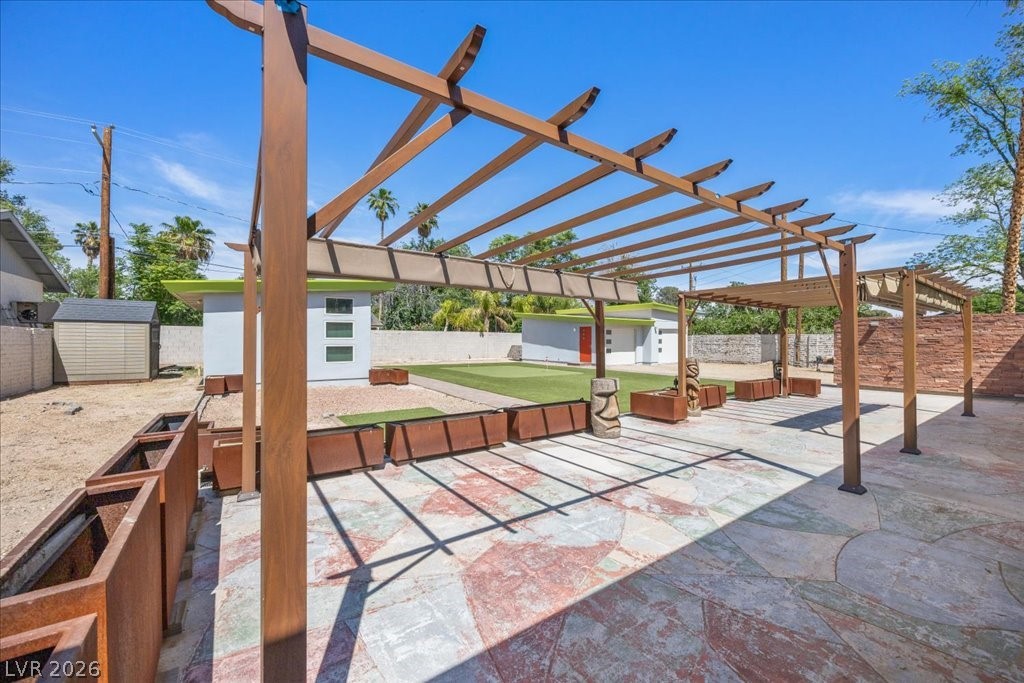4016 Vegas Drive