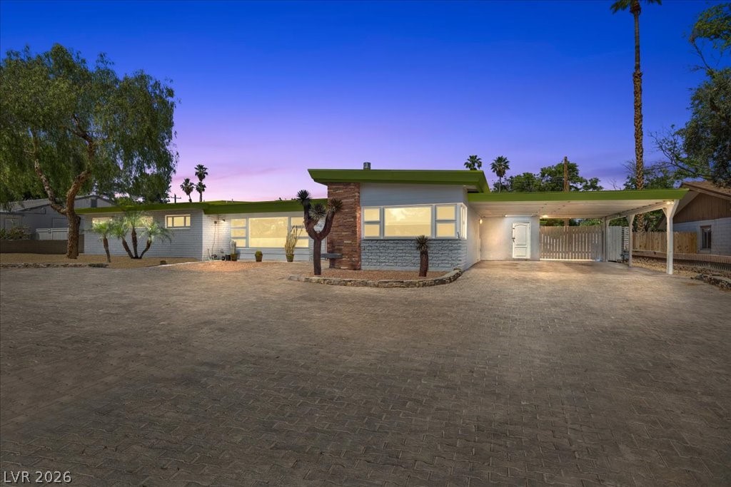 4016 Vegas Drive