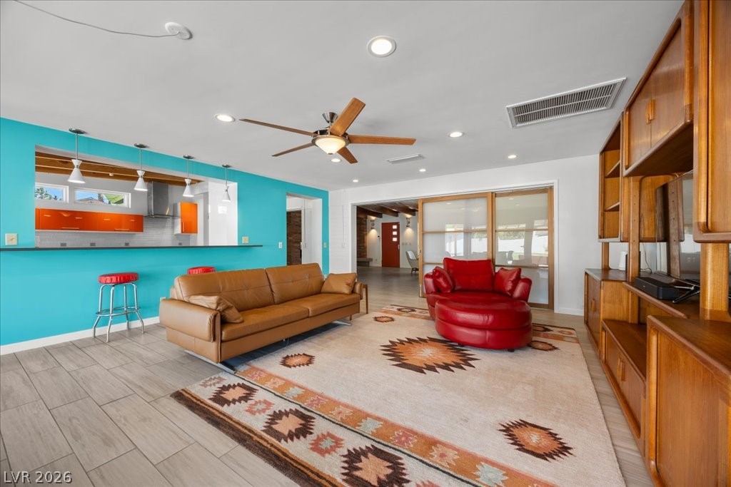 4016 Vegas Drive