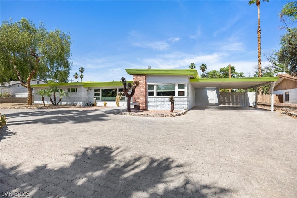 4016 Vegas Drive