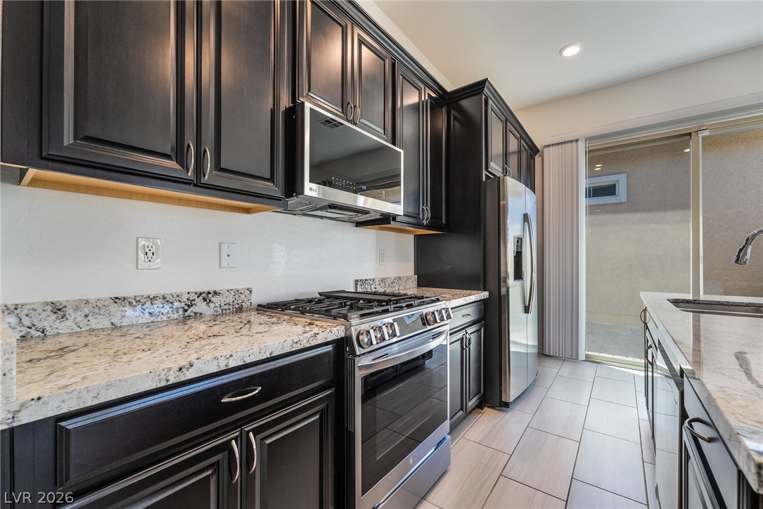 763 Willow Oasis Street