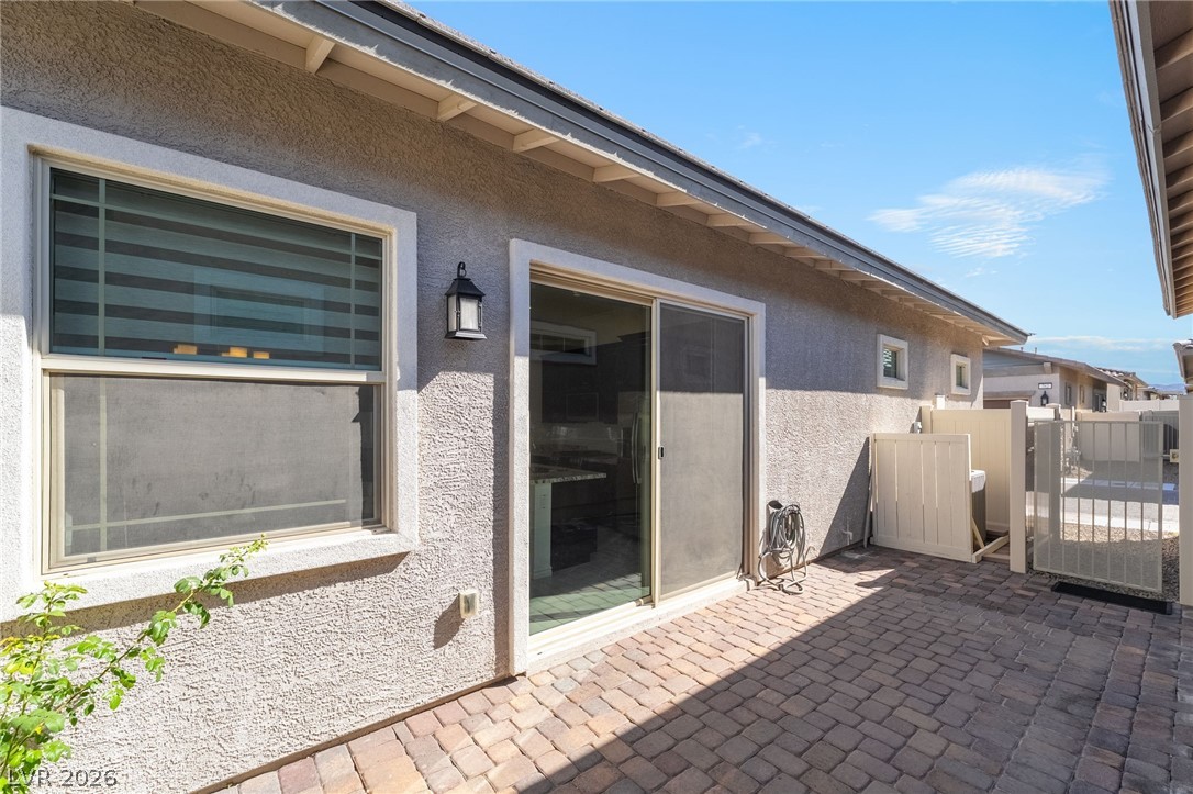 763 Willow Oasis Street