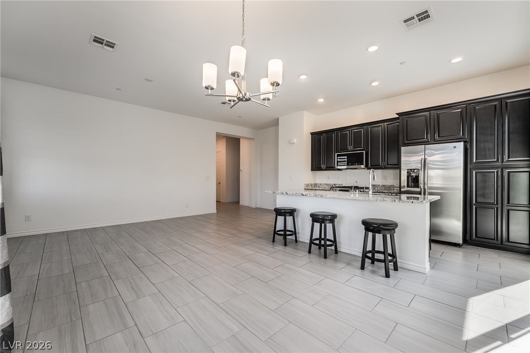 763 Willow Oasis Street