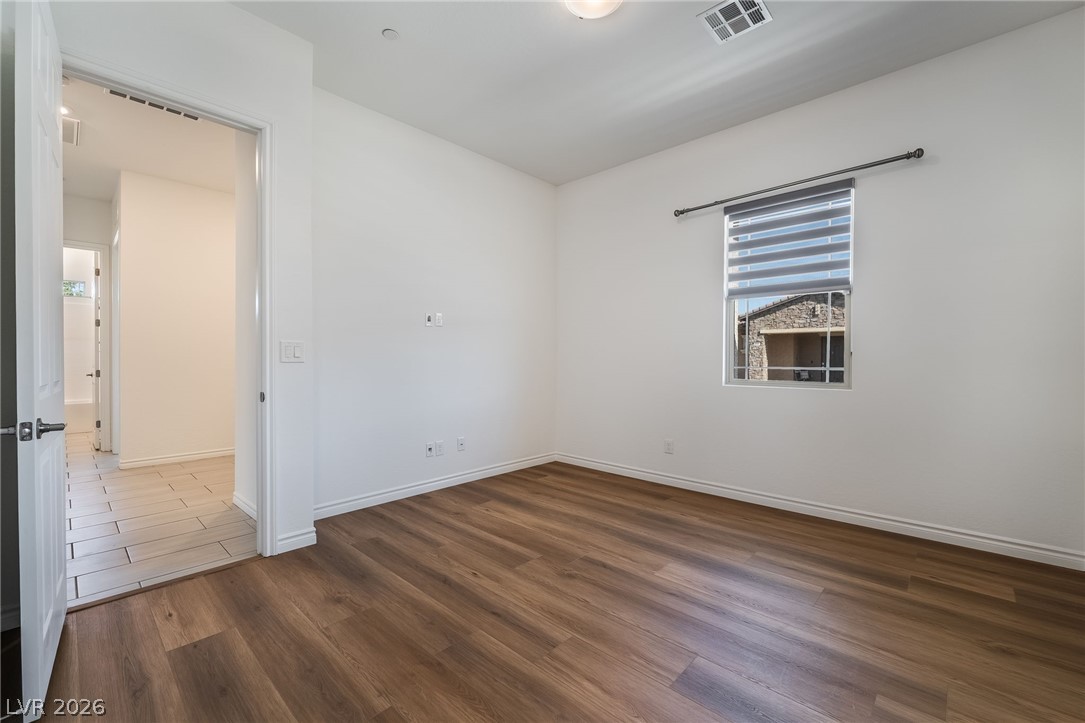 763 Willow Oasis Street