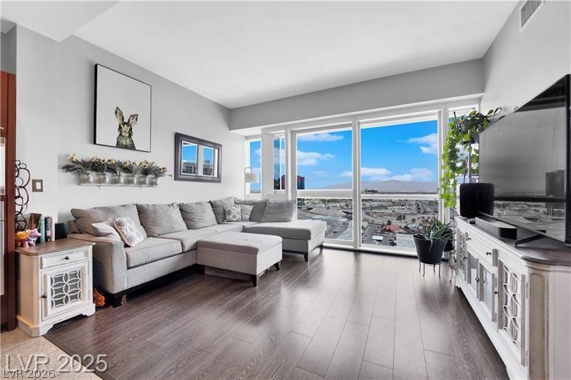 4471 Dean Martin Drive 2204