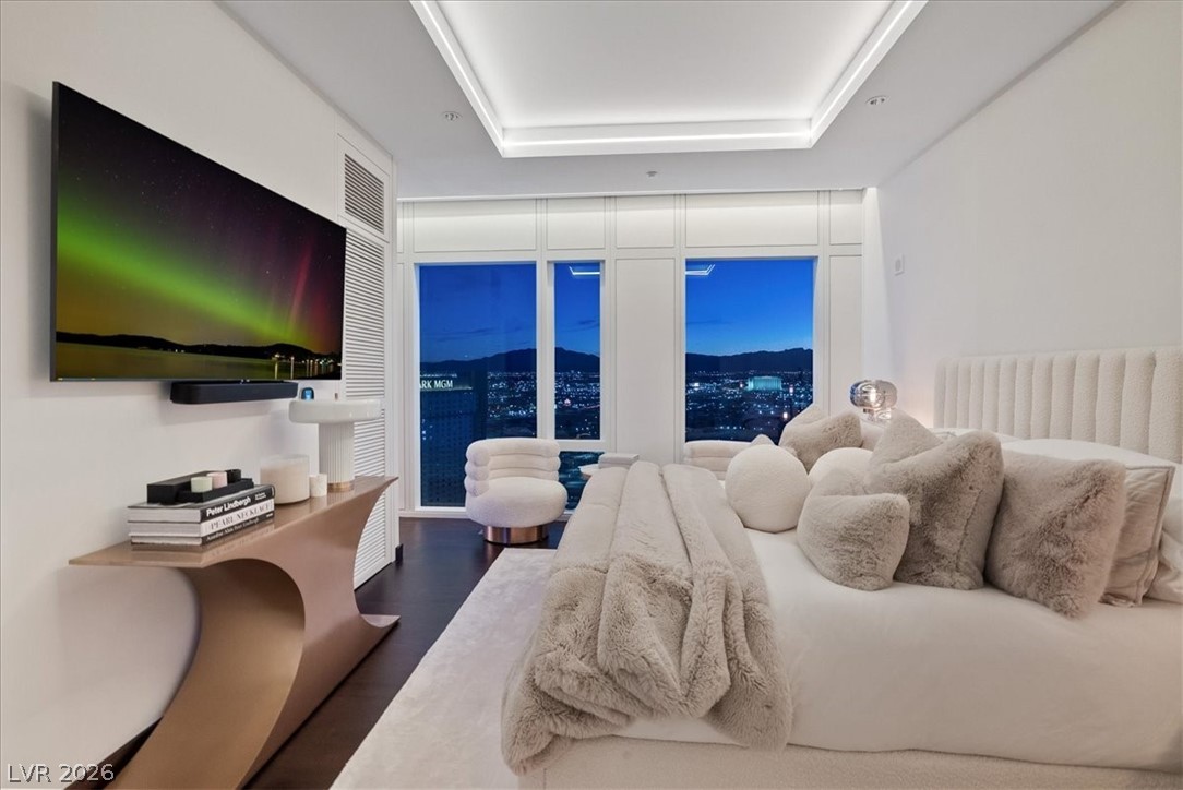 3750 Las Vegas Boulevard 2911