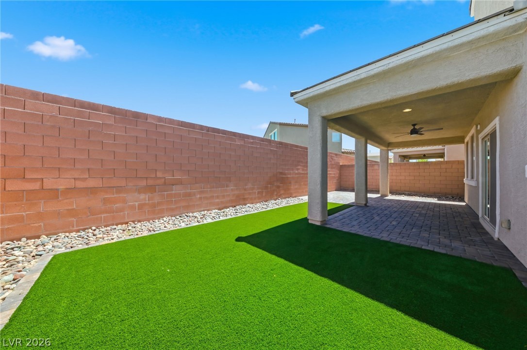 6602 Autumn Breeze Street