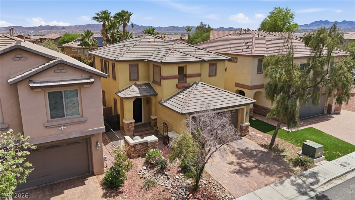 786 Crest Valley Place