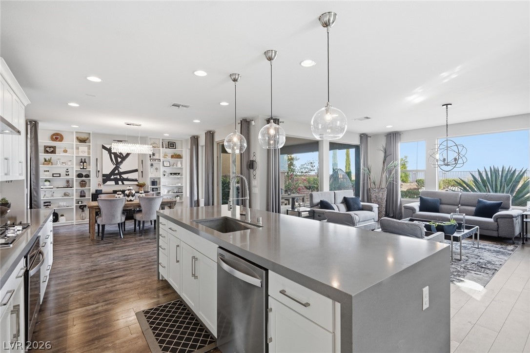 2672 Evolutionary Lane