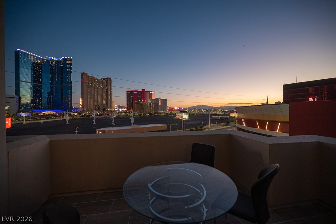200 West Sahara Avenue 501
