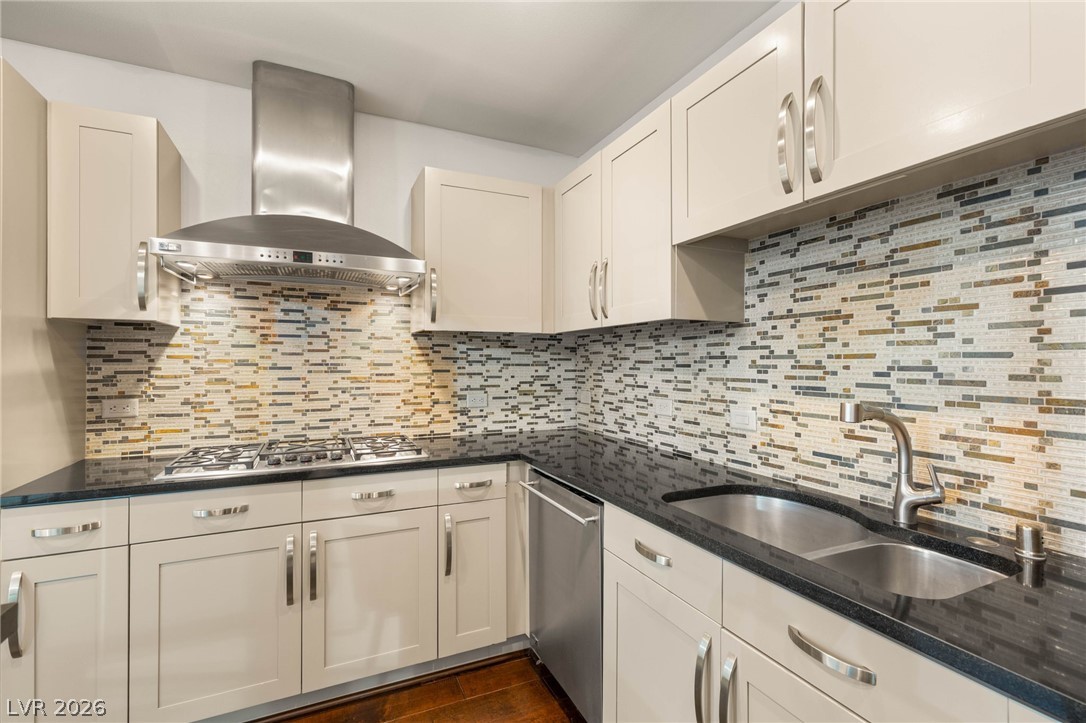 4575 Dean Martin Drive 1007
