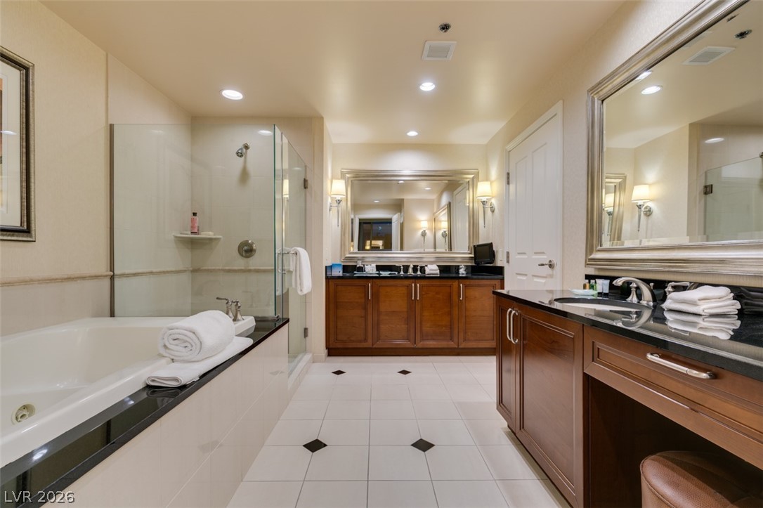 125 East HARMON Avenue 2821