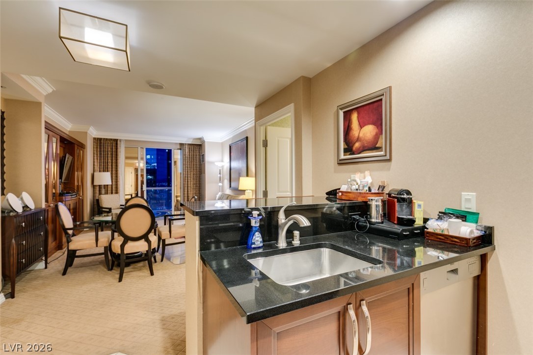 125 East HARMON Avenue 2821