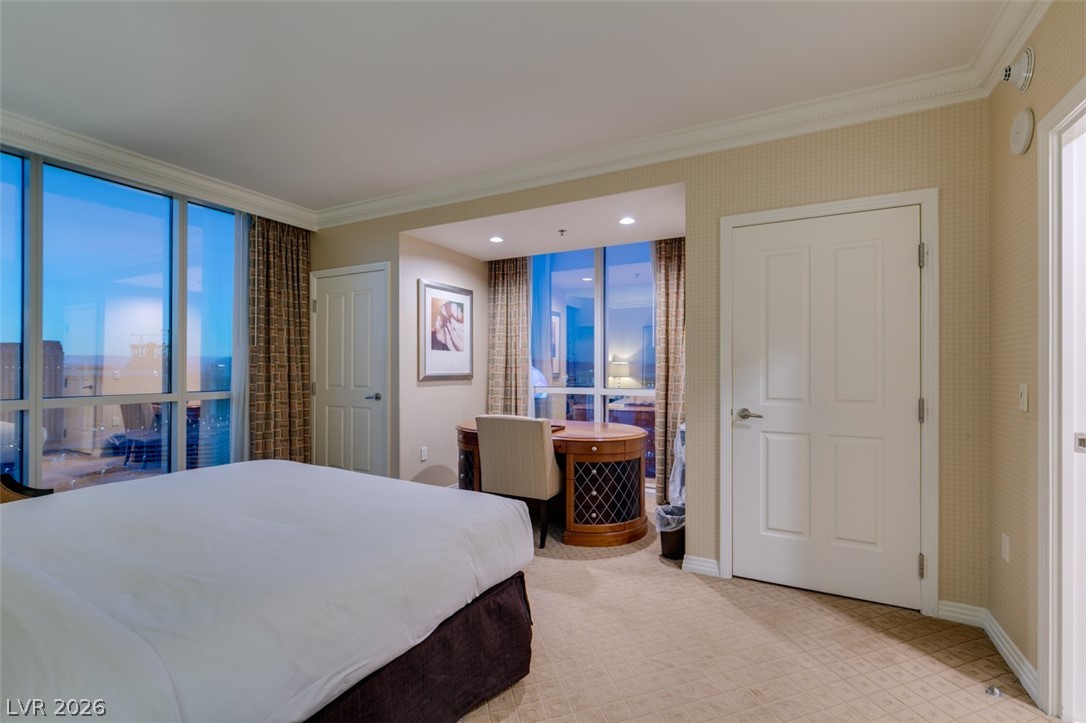 125 East HARMON Avenue 2821