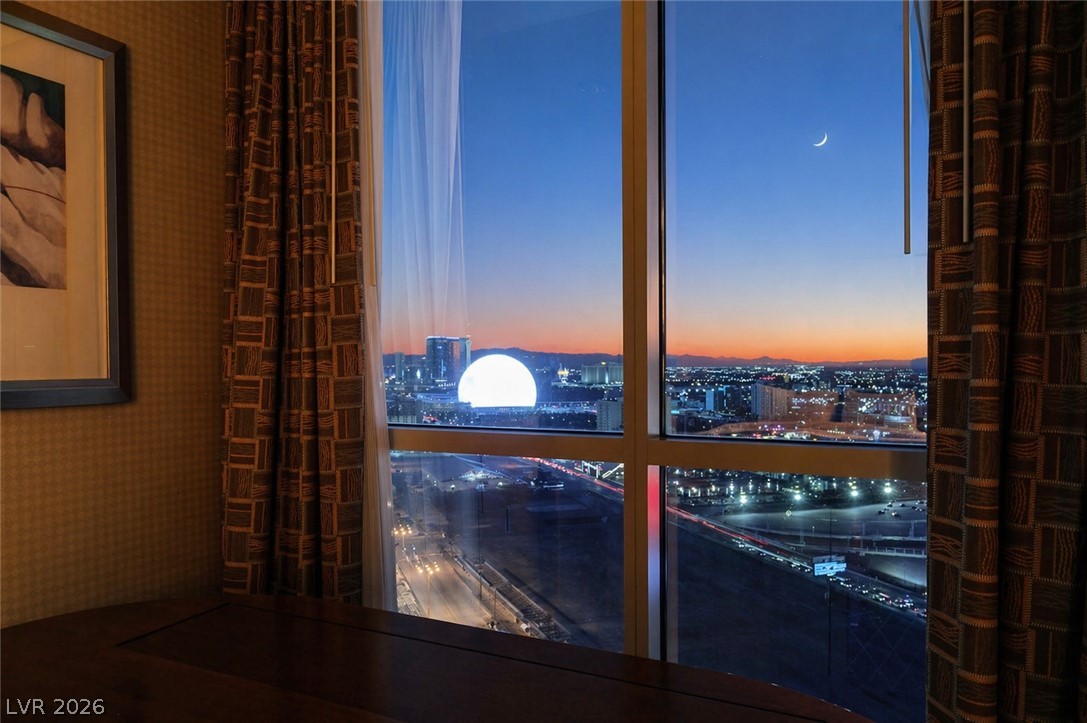 125 East HARMON Avenue 2821