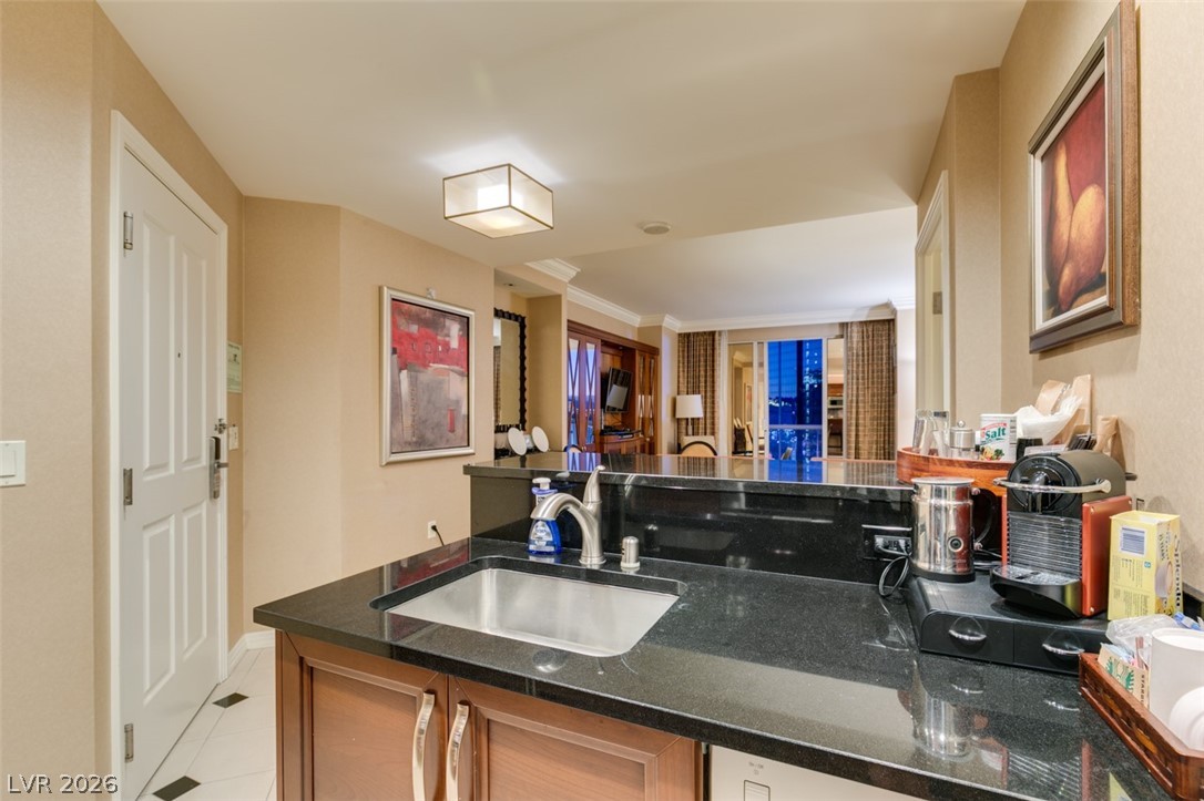 125 East HARMON Avenue 2821