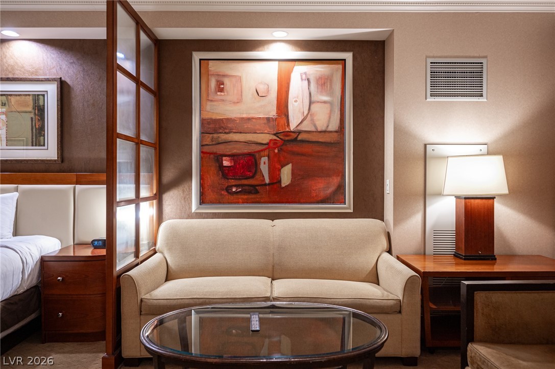 135 East HARMON Avenue 1017