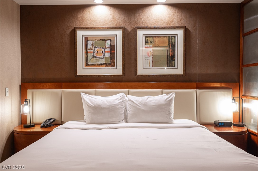 135 East HARMON Avenue 1017