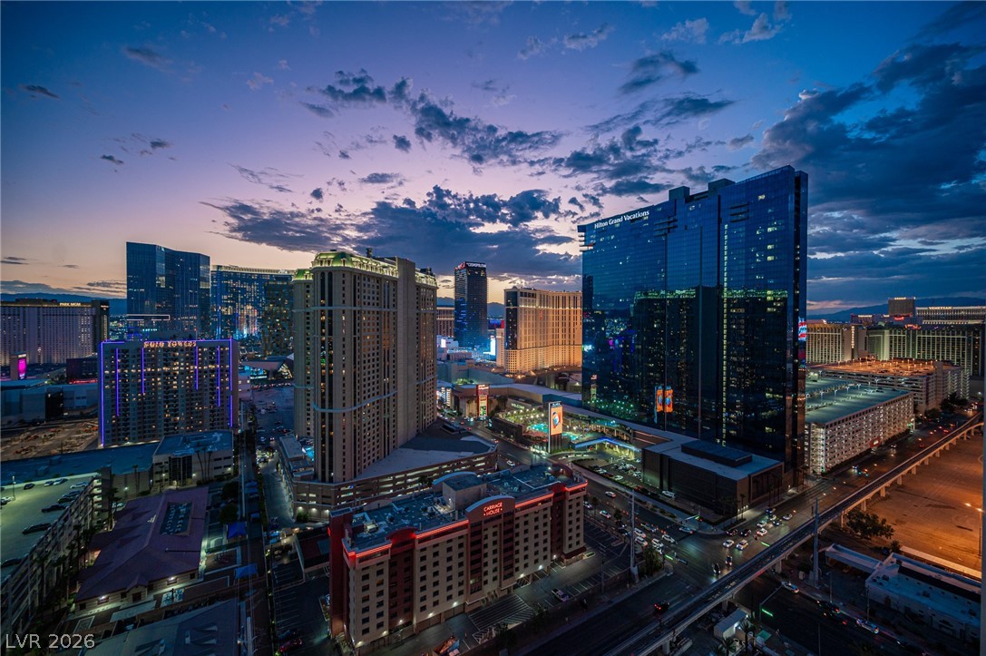 135 East HARMON Avenue 1017