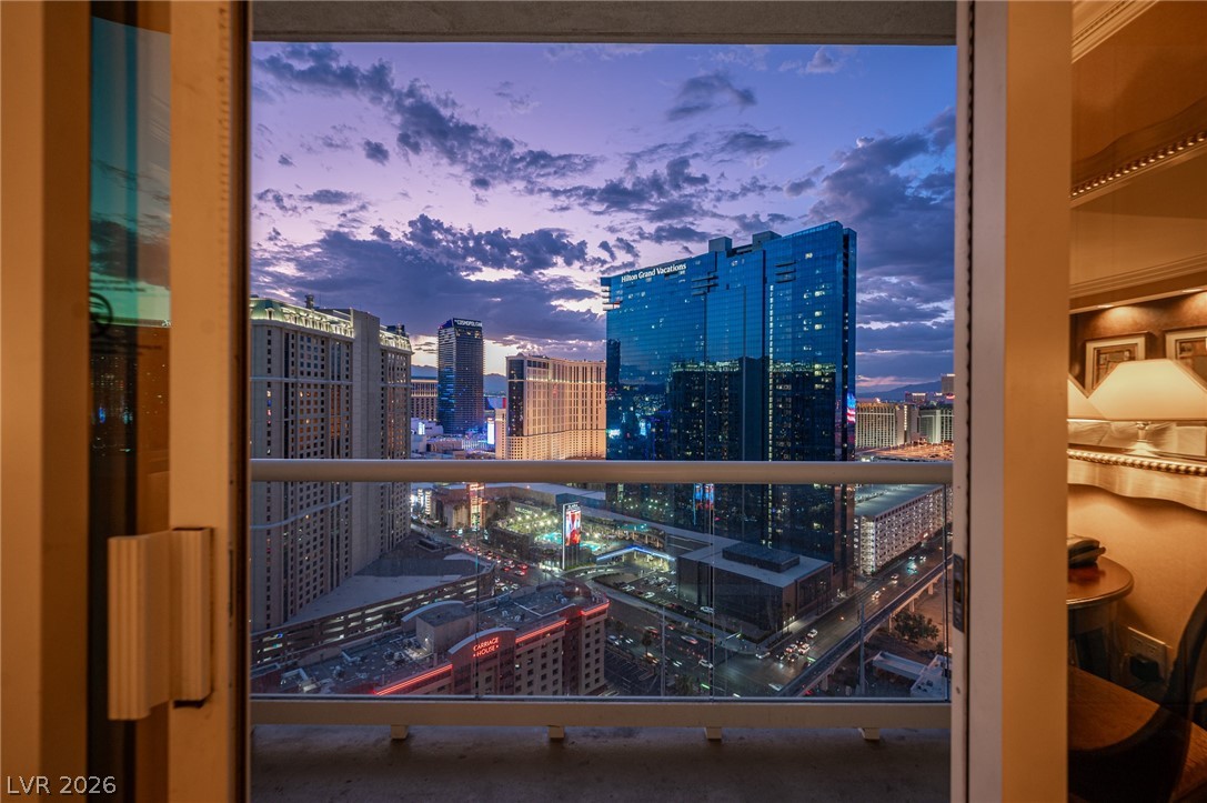 135 East HARMON Avenue 1017