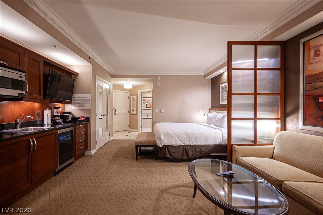 135 East HARMON Avenue 1017