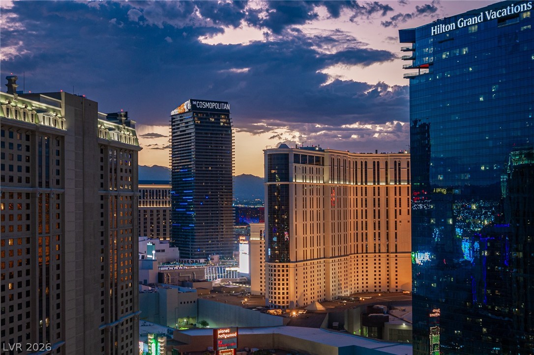 135 East HARMON Avenue 1017