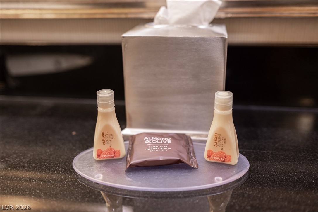 135 East HARMON Avenue 1017