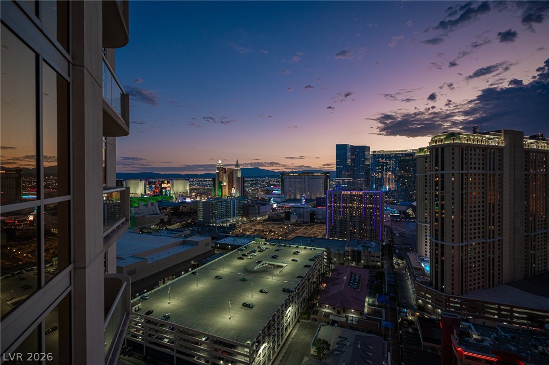 135 East HARMON Avenue 1017