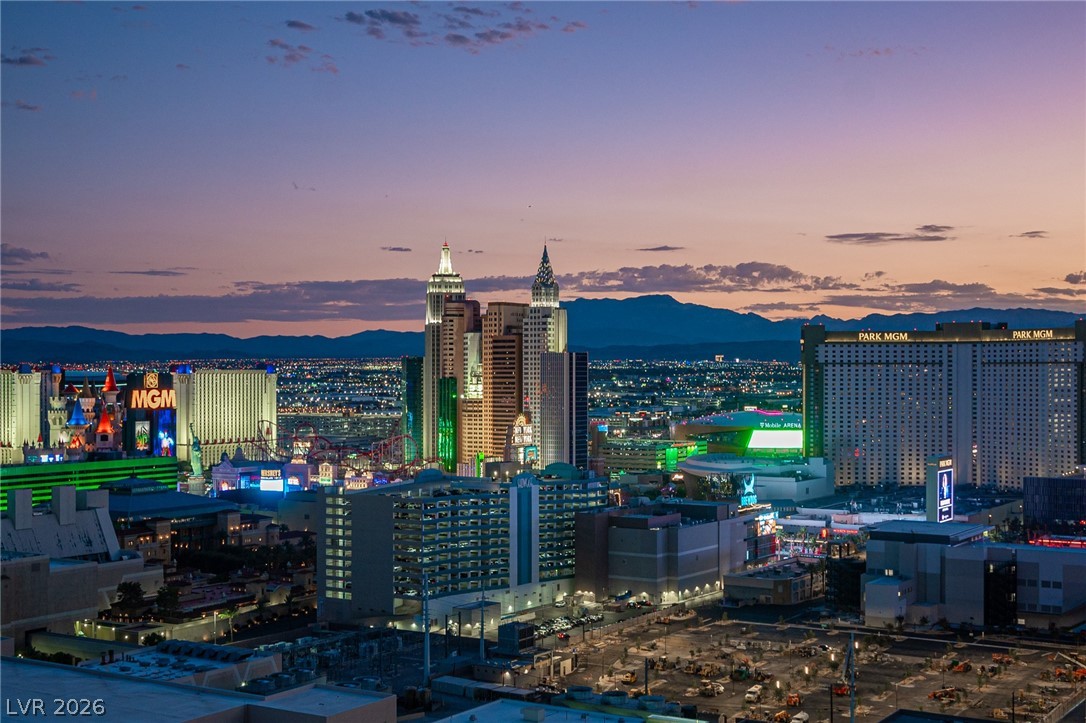 135 East HARMON Avenue 1017