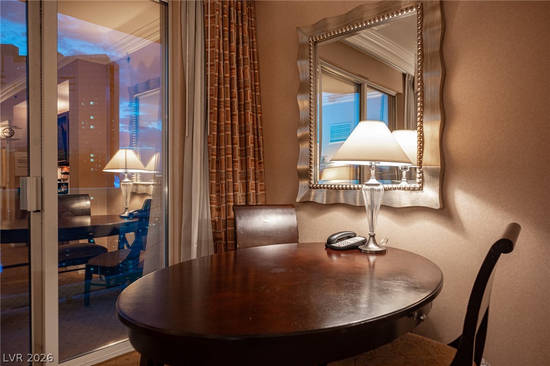 135 East HARMON Avenue 1017