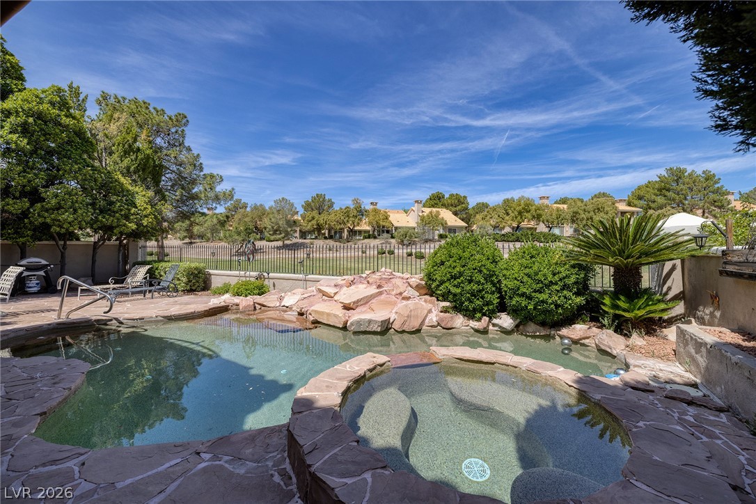 8500 Carmel Ridge Court