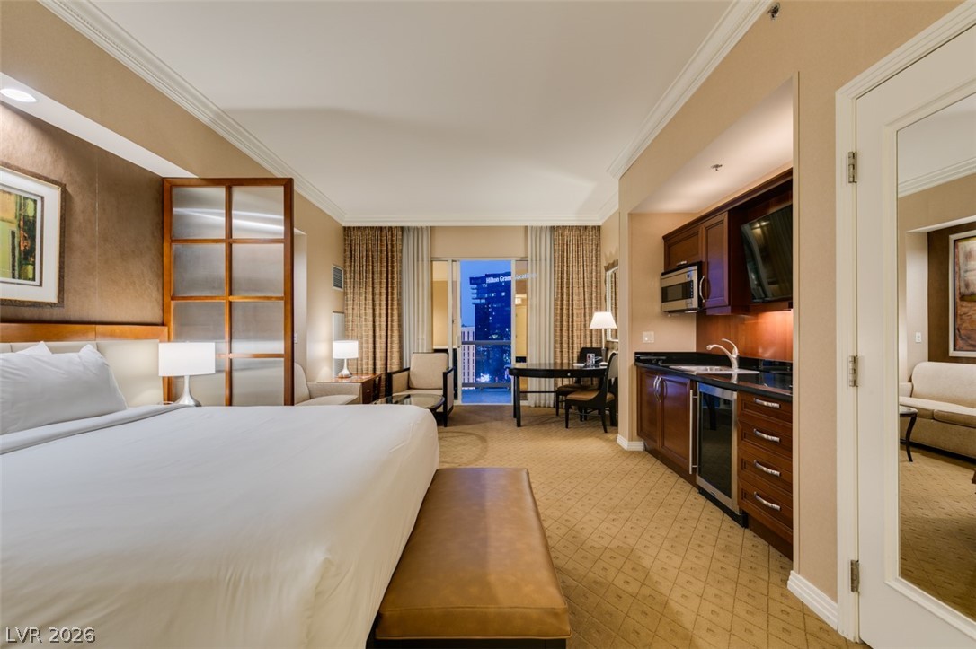 135 East HARMON Avenue 3209