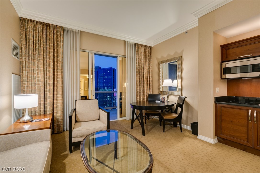 135 East HARMON Avenue 3209