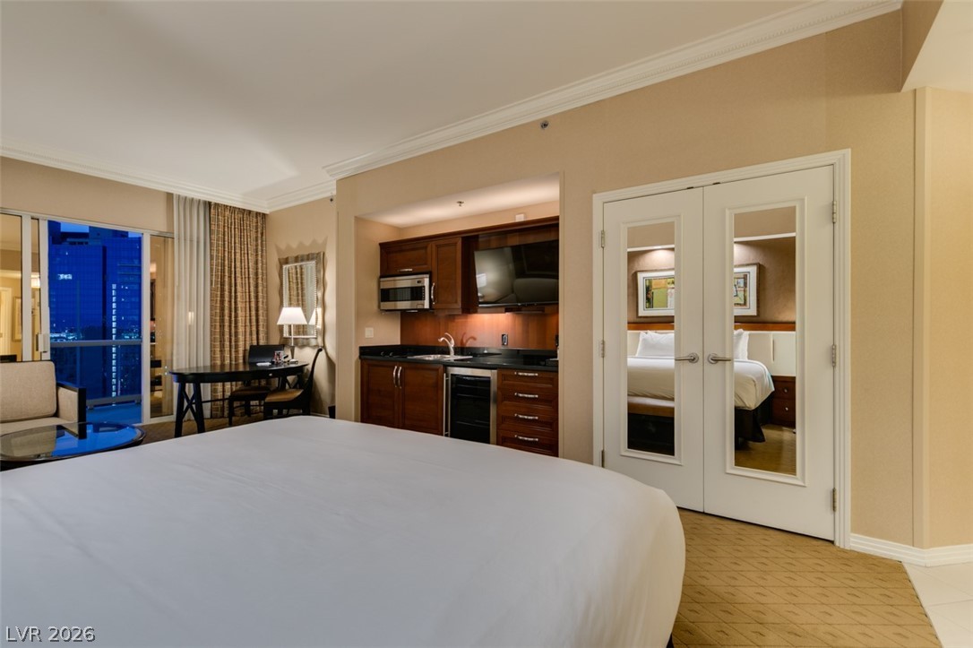 135 East HARMON Avenue 3209