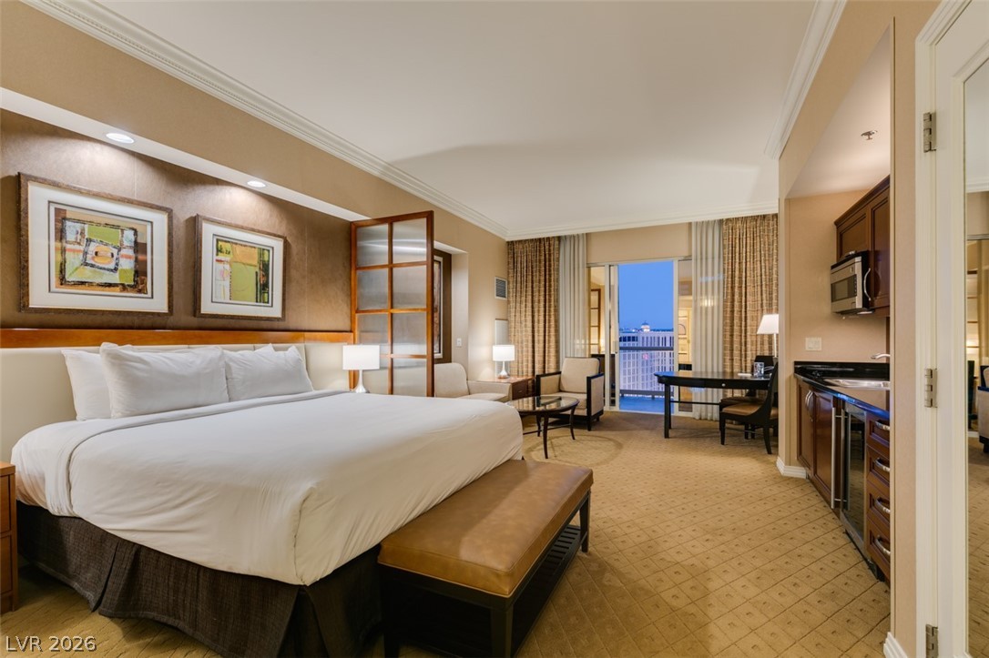 135 East HARMON Avenue 3209